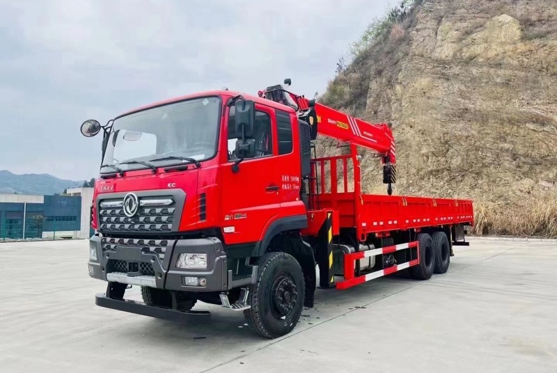 程力專(zhuān)汽隨車(chē)吊：高效、安全、可靠的起重設(shè)備選擇